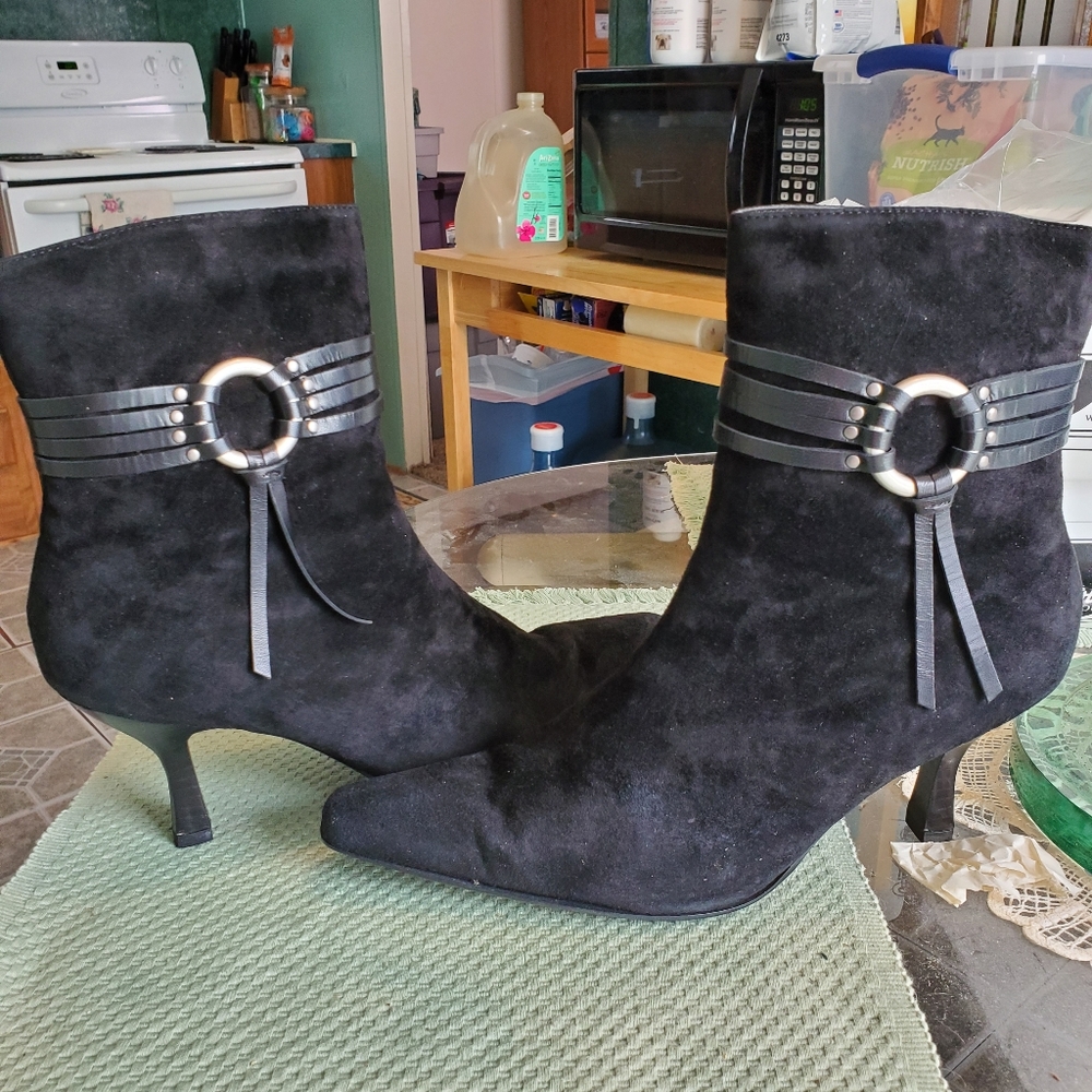 Women's  Bijou Black Suede  Boots